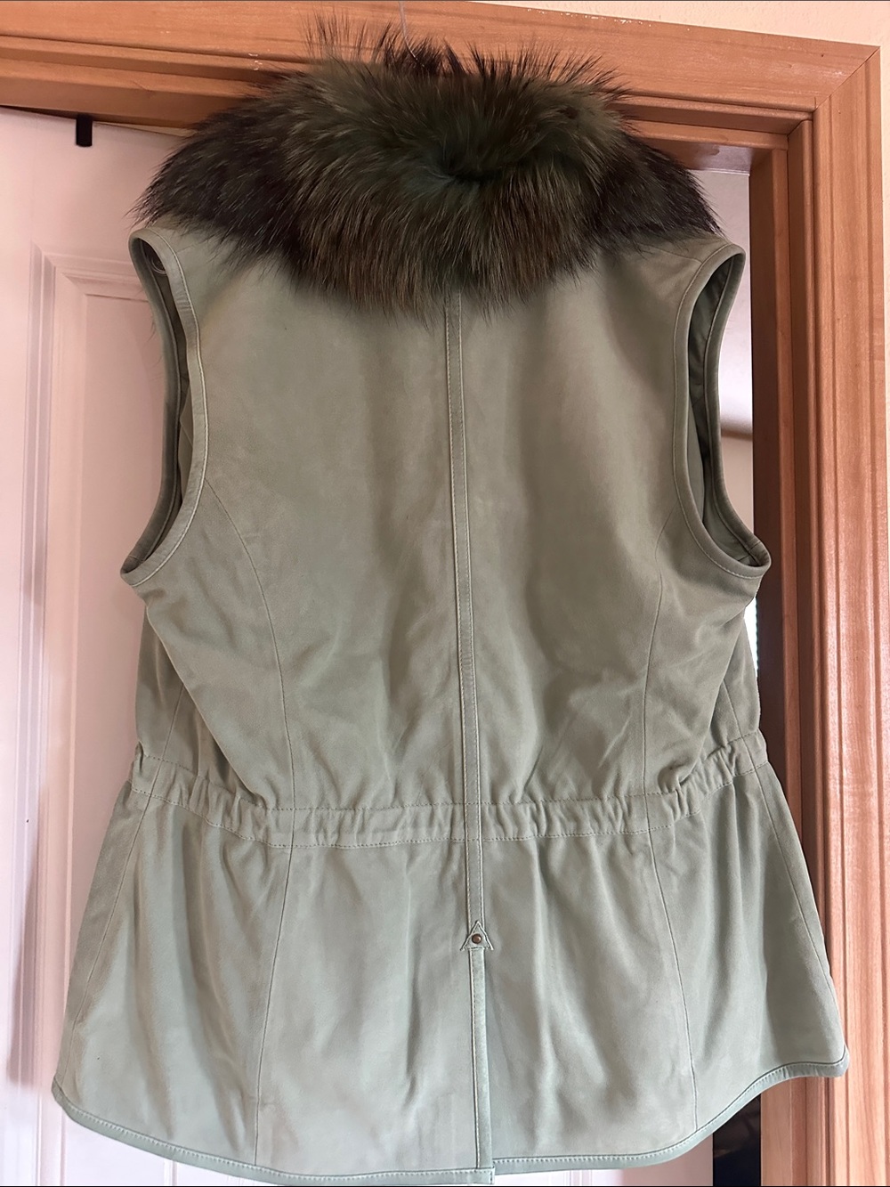 Double D Ranch Forest Green Suede Hondo Vest with Plush Fur Collar - Picture 6 of 7
